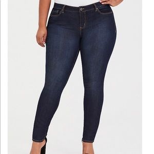 Torrid High Rise Curvy Skinny